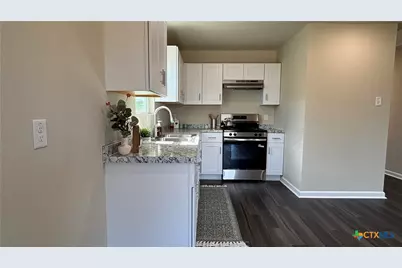 804 E 6th Street, Nixon, TX 78140 - Photo 4