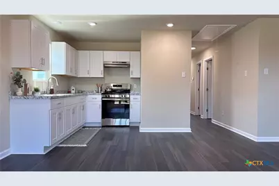 804 E 6th Street, Nixon, TX 78140 - Photo 2