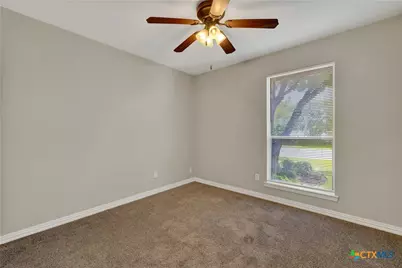 1917 Castle Gate Circle, San Marcos, TX 78666 - Photo 18