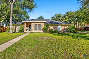 200 Ben Nevis Ln, Belton, TX 76513 - Photo 2
