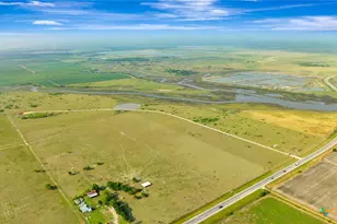 8078 State Hwy 35, Palacios, TX 77465 - Photo 4