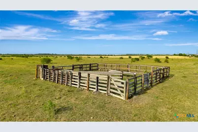8078 State Highway 35, Palacios, TX 77465 - Photo 32