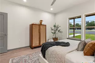 1554 Gruene Rd, New Braunfels, TX 78130 - Photo 14