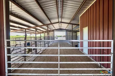 1125 County Road 230, Florence, TX 76527 - Photo 40