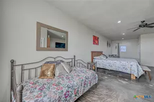 1233 N Ocean Dr, Port Lavaca, TX 77979 - Photo 28
