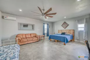 1233 N Ocean Dr, Port Lavaca, TX 77979 - Photo 6