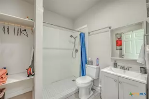 1233 N Ocean Dr, Port Lavaca, TX 77979 - Photo 40