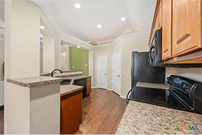 910 Neuberry Cliffe, Temple, TX 76502 - Photo 10