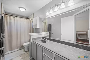 213 W Anderson Ave, Copperas Cove, TX 76522 - Photo 4