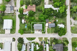 1705 Holloman Dr, Port Lavaca, TX 77979 - Photo 10