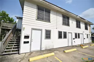 1705 Holloman Dr, Port Lavaca, TX 77979 - Photo 4