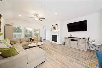2037 Egret Avenue, New Braunfels, TX 78132 - Photo 10