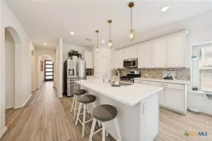 2037 Egret Ave, New Braunfels, TX 78132 - Photo 6