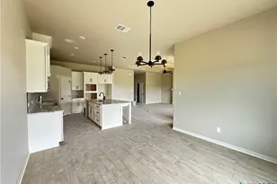 607 Golden Eagle, Salado, TX 76571 - Photo 4