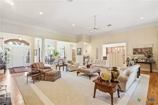 115 Alameda Cir, Victoria, TX 77904 - Photo 6