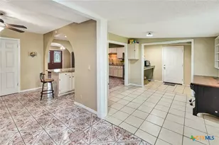 1504 Sam Houston Dr, Victoria, TX 77901 - Photo 10