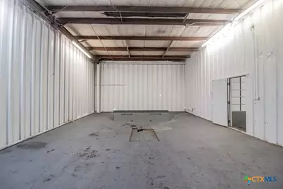 1085 Northside Road, Victoria, TX 77904 - Photo 6