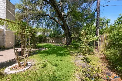 2804 E Loma Vista Avenue, Victoria, TX 77901 - Photo 44