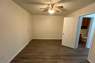 202 W Truman Ave, Copperas Cove, TX 76522 - Photo 6