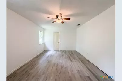 410 Cole Avenue, Temple, TX 76501 - Photo 4