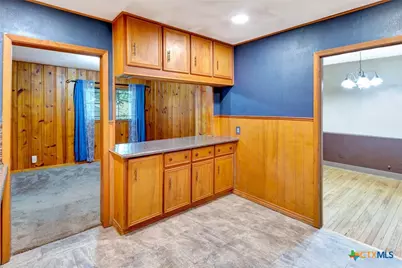 2402 E Brazos Street, Victoria, TX 77901 - Photo 14
