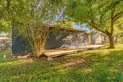 2402 E Brazos Street, Victoria, TX 77901 - Photo 36
