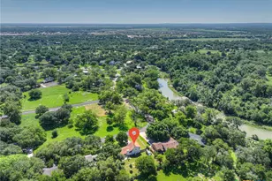 96 W Hampton Dr, Seguin, TX 78155 - Photo 40