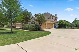 242 Allemania Dr, New Braunfels, TX 78132 - Photo 2