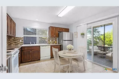 209 Crystal Canyon, Universal City, TX 78148 - Photo 8
