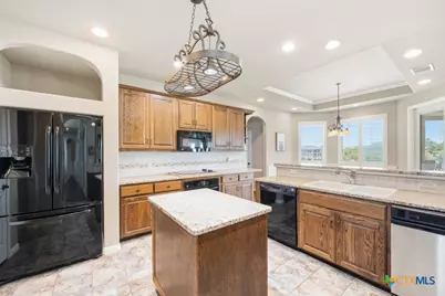 129 Bandit Bay View, New Braunfels, TX 78130 - Photo 8