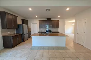 2241 Windswept Wy, New Braunfels, TX 78132 - Photo 6