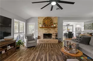 3182 Live Oak Rd, Cuero, TX 77954 - Photo 10