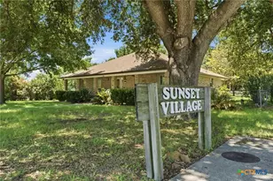 780 Burges St, Seguin, TX 78155 - Photo 22