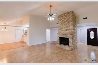 304 Bramble Bush Lane, Victoria, TX 77904 - Photo 6