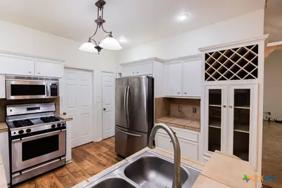 304 Bramble Bush Lane, Victoria, TX 77904 - Photo 12