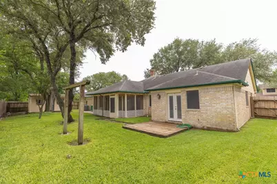 304 Bramble Bush Lane, Victoria, TX 77904 - Photo 4
