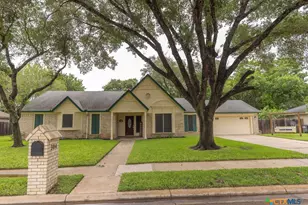 304 Bramble Bush Ln, Victoria, TX 77904 - Photo 2