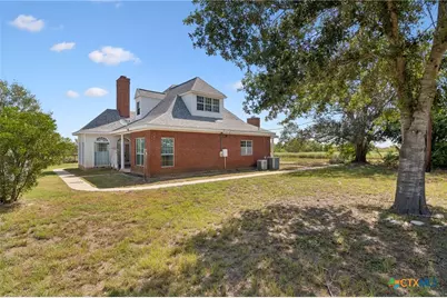 4612 County Road 117, Floresville, TX 78114 - Photo 26