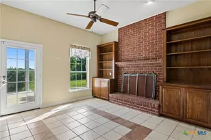 4612 County Rd 117, Floresville, TX 78114 - Photo 8