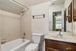 4612 County Rd 117, Floresville, TX 78114 - Photo 20