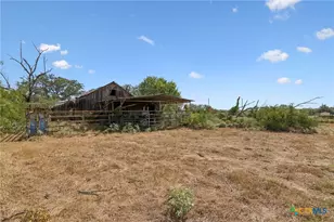 4612 County Rd 117, Floresville, TX 78114 - Photo 30