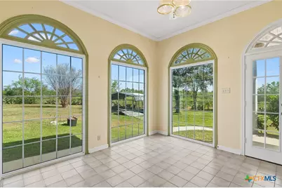 4612 County Road 117, Floresville, TX 78114 - Photo 6