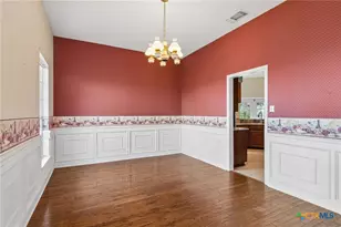 4612 County Rd 117, Floresville, TX 78114 - Photo 4