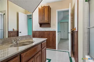 4612 County Rd 117, Floresville, TX 78114 - Photo 24