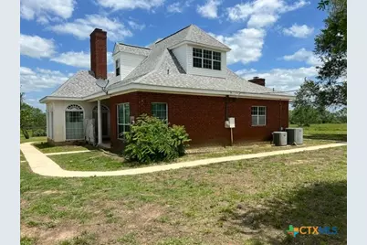 4612 County Road 117, Floresville, TX 78114 - Photo 10