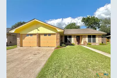 208 Richmond Drive, Victoria, TX 77904 - Photo 2