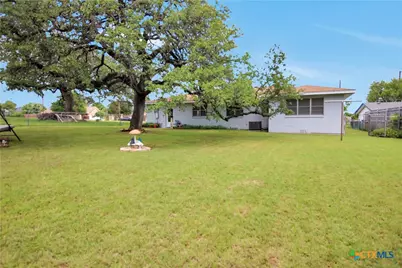 1008 W Avenue D, Belton, TX 76513 - Photo 20