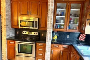 221 Navajo Dr, Victoria, TX 77904 - Photo 12