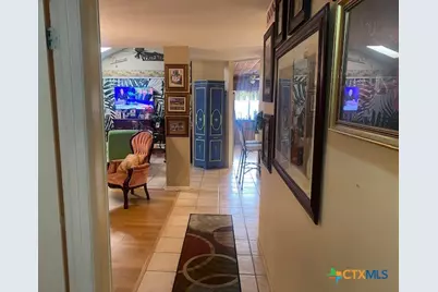 221 Navajo Drive, Victoria, TX 77904 - Photo 6
