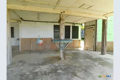 268 S Ocean Drive, Port Lavaca, TX 77979 - Photo 34